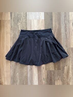 lululemon Black Pleated Circle Skirt